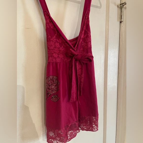 magenta ed hardy tank top with design on the side - Picture 3 of 6